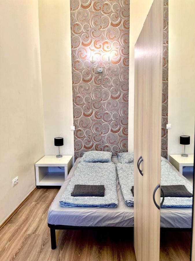 F14 Guest House By Small Home Βουδαπέστη Εξωτερικό φωτογραφία