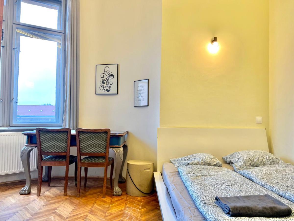 F14 Guest House By Small Home Βουδαπέστη Εξωτερικό φωτογραφία