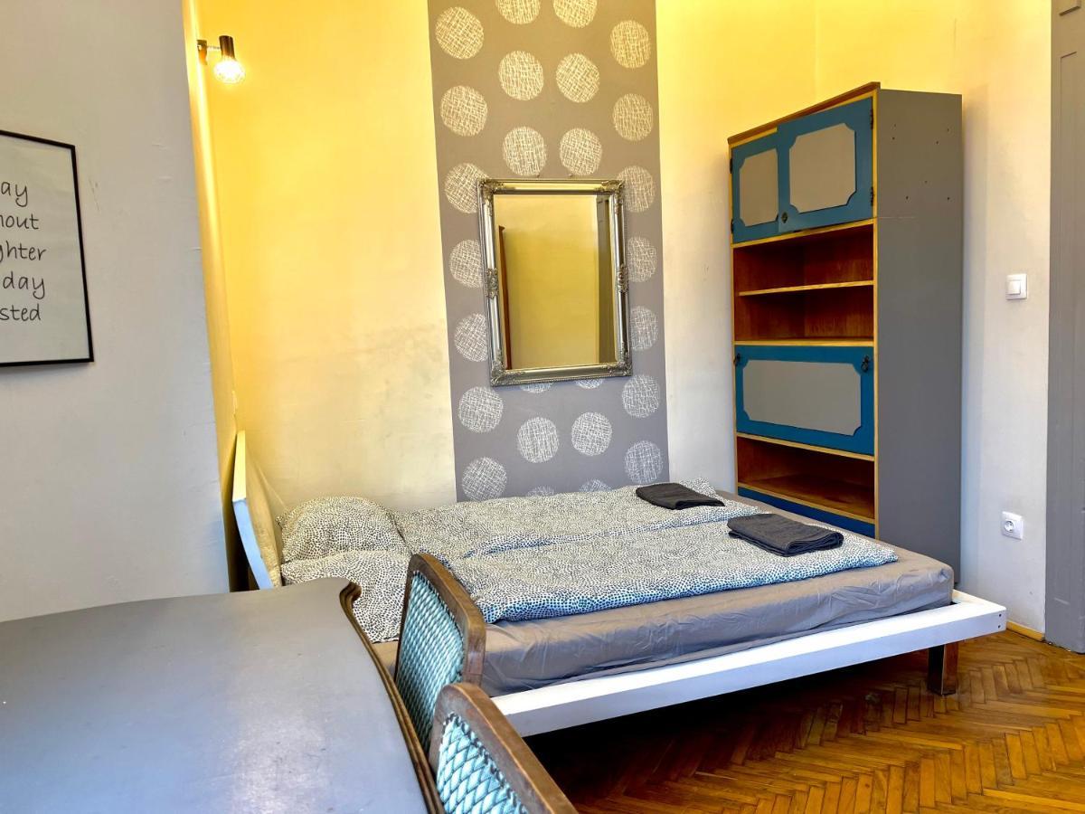 F14 Guest House By Small Home Βουδαπέστη Εξωτερικό φωτογραφία